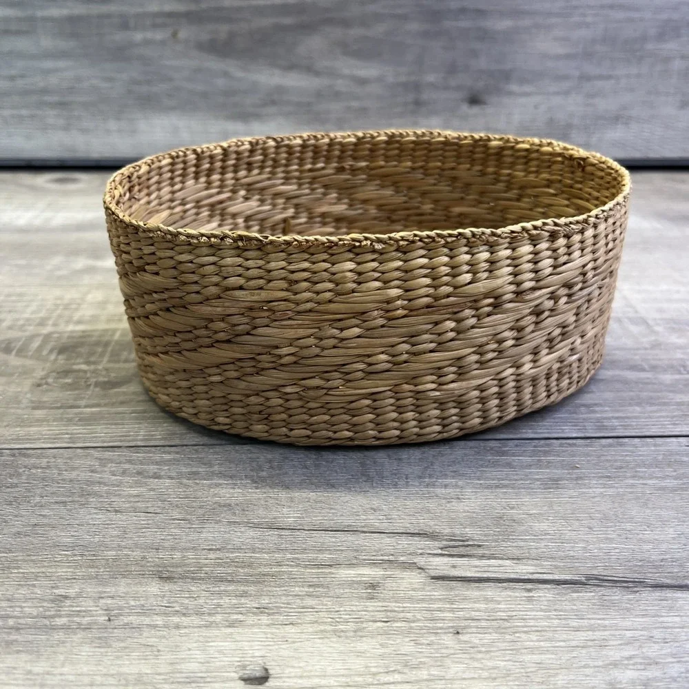 Sweet Grass Woven Basket with Lid 6x5x3x Vintage Primitive Natural Material